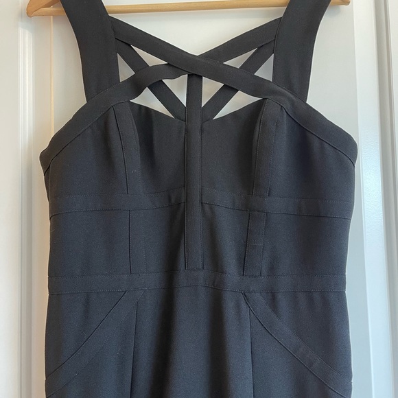 Black Gown - Picture 7 of 8